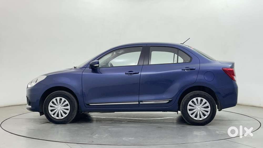 Maruti Suzuki Dzire Vxi Ags, 2022, Petrol