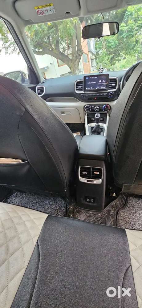 Hyundai Venue S(o) Turbo Imt 2023 Ka05 Registered