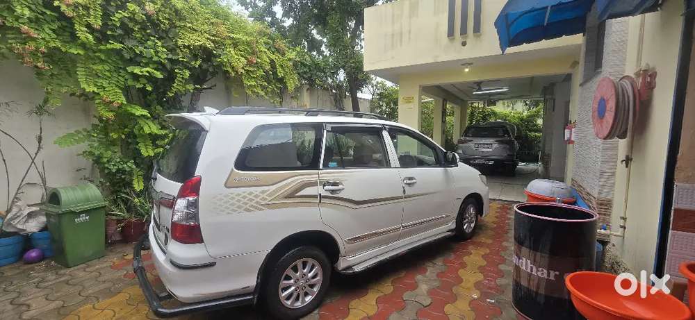 Toyota Innova 2.5 Diesel 2010 Pure Original  Car