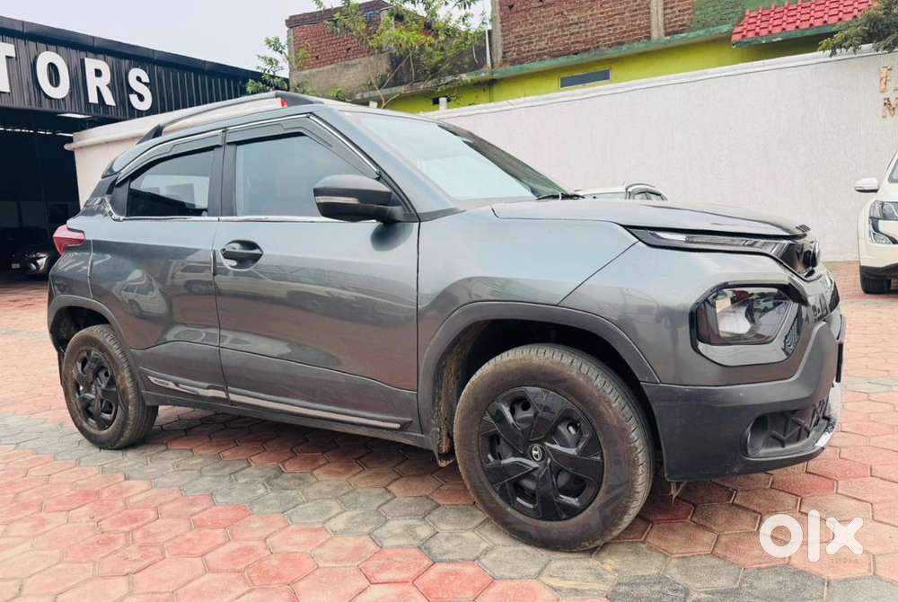 Tata Punch, 2022, Petrol