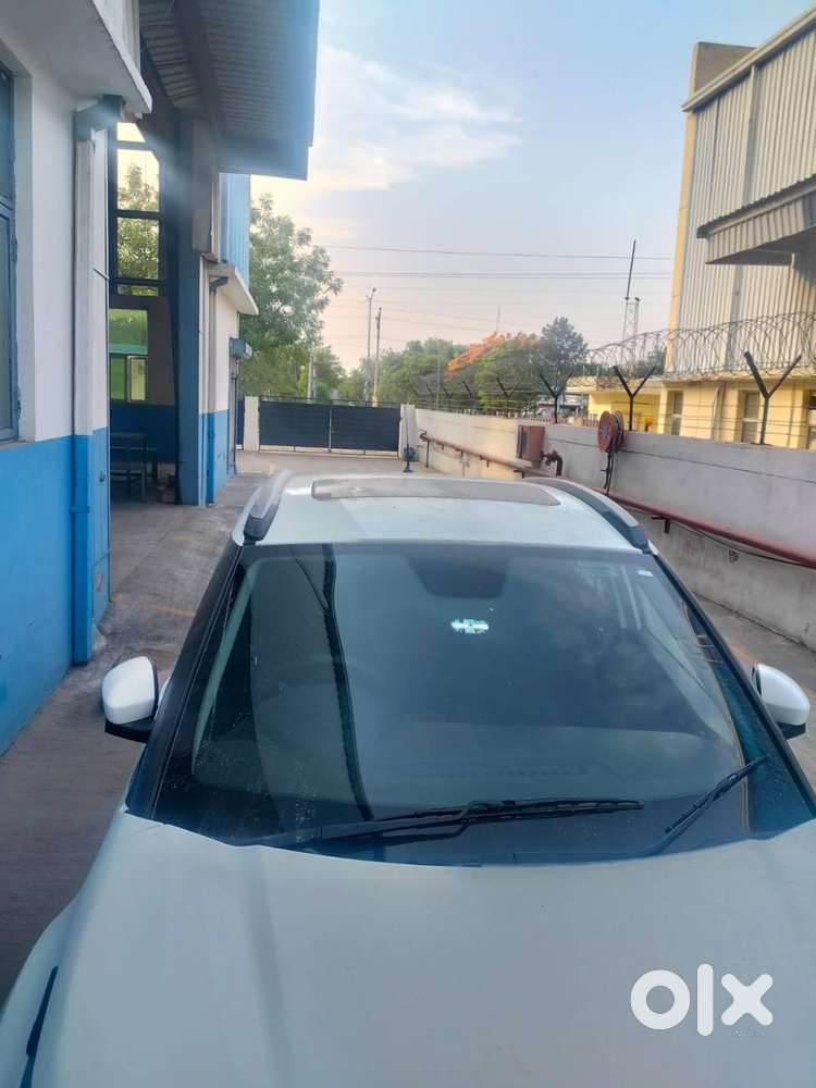 Manual Transmission Nexon With Sunroof