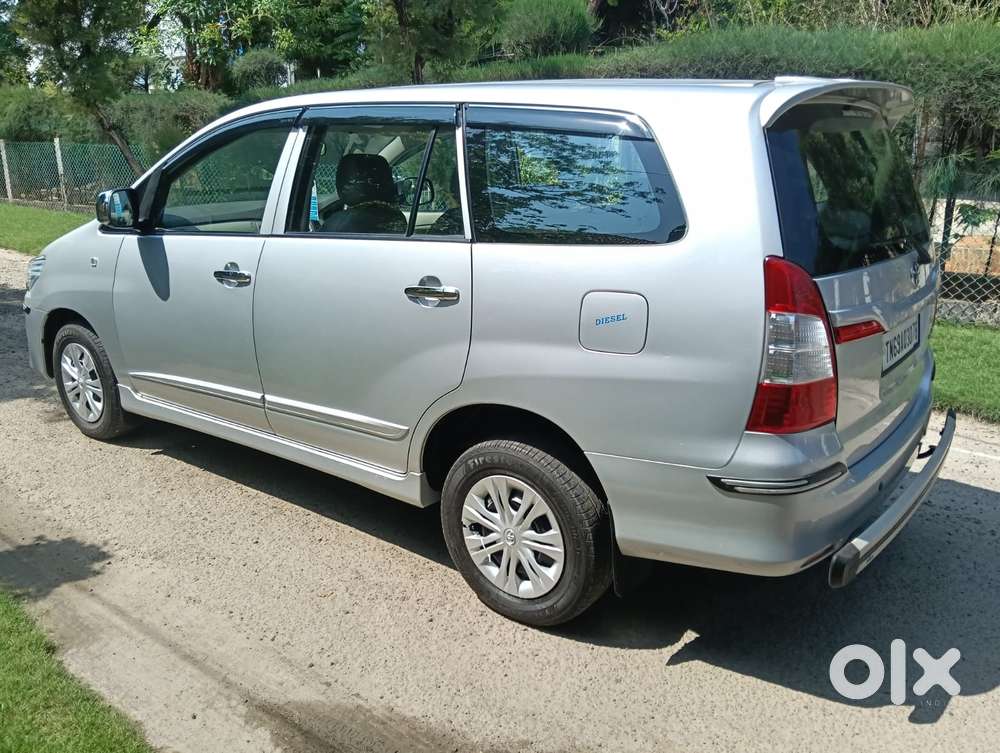 Toyota Innova 2.5 G (diesel) 8 Seater, 2013, Diesel