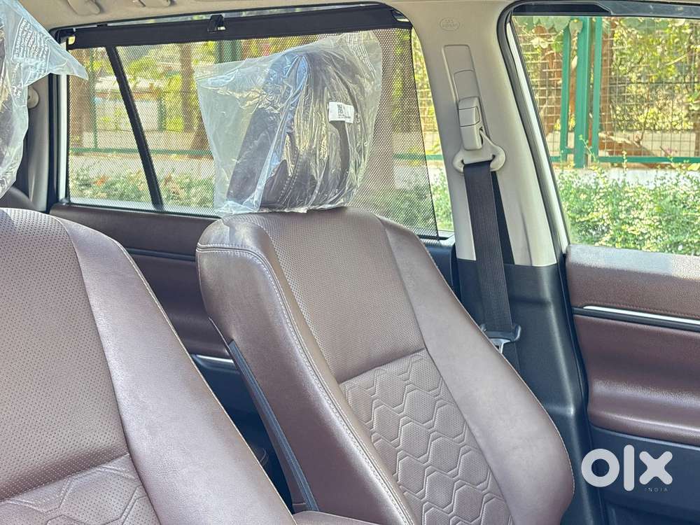 Toyota Innova Hycross 2.0 Zx (o) Hybrid 7 Str, 2023, Petrol