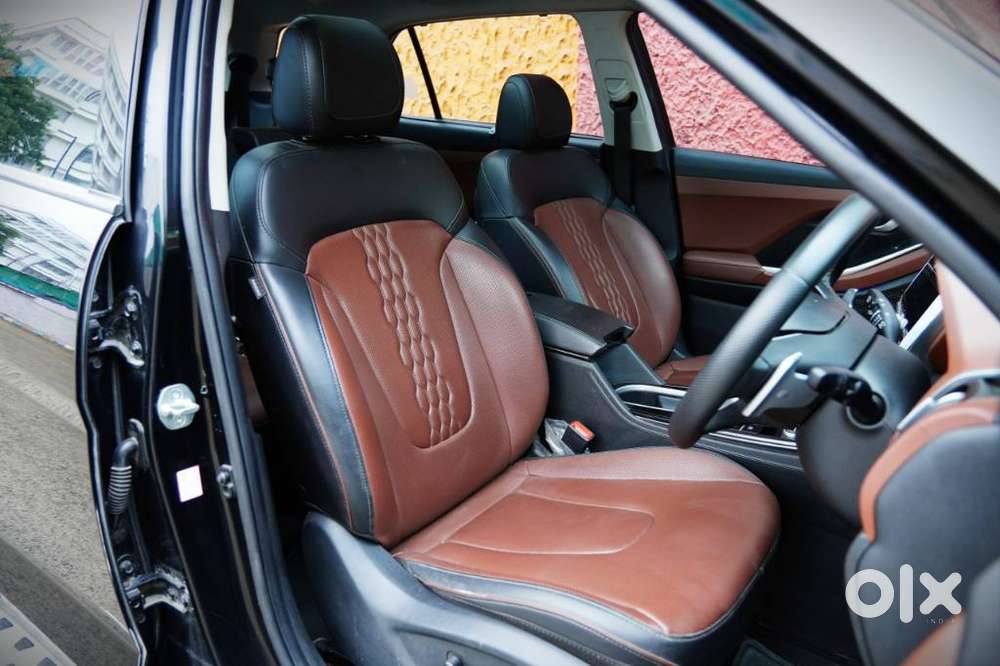 Hyundai Alcazar 2.0 Signature (o) Petrol At 7 Str, 2023, Petrol