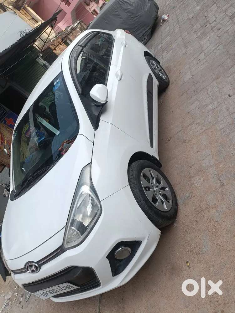 Hyundai Xcent 2015 Petrol Well Maintained New Condition Car
