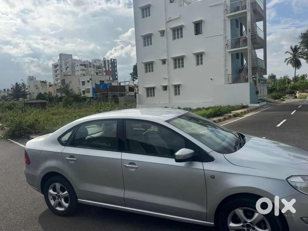 Skoda rapid very good condition 2012 model
