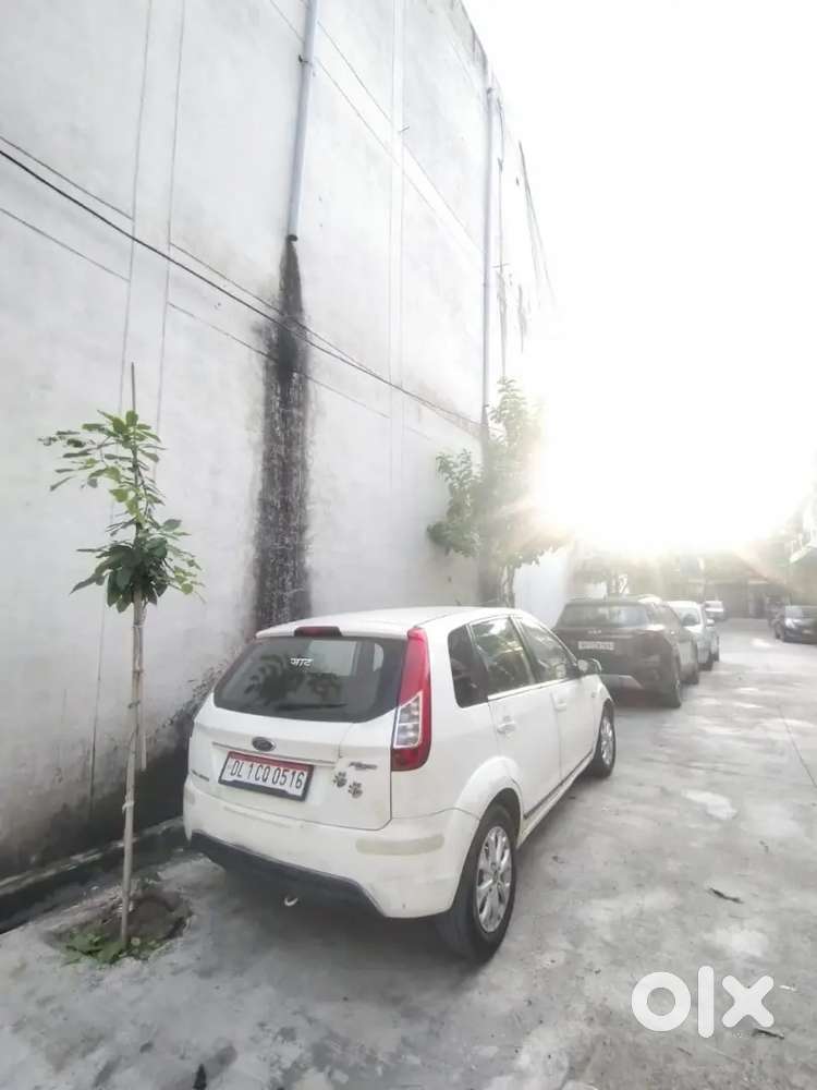 Ford Figo Petrol 1.2 Manual 2013