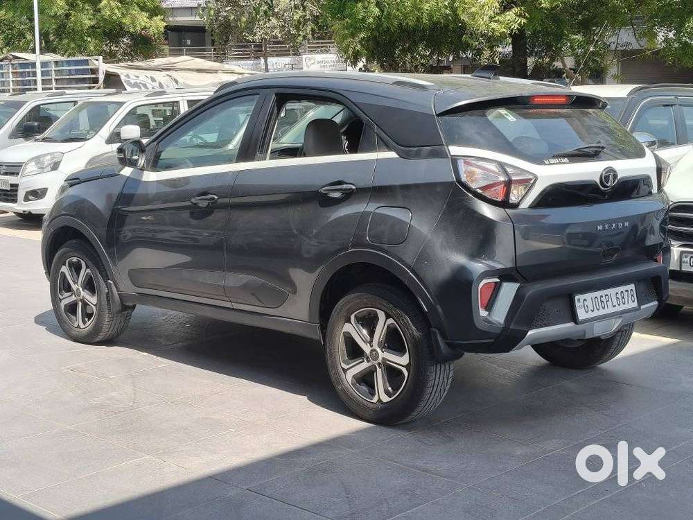 Tata Nexon 1.2 Revotron Xza Plus (o) Amt, 2023, Petrol