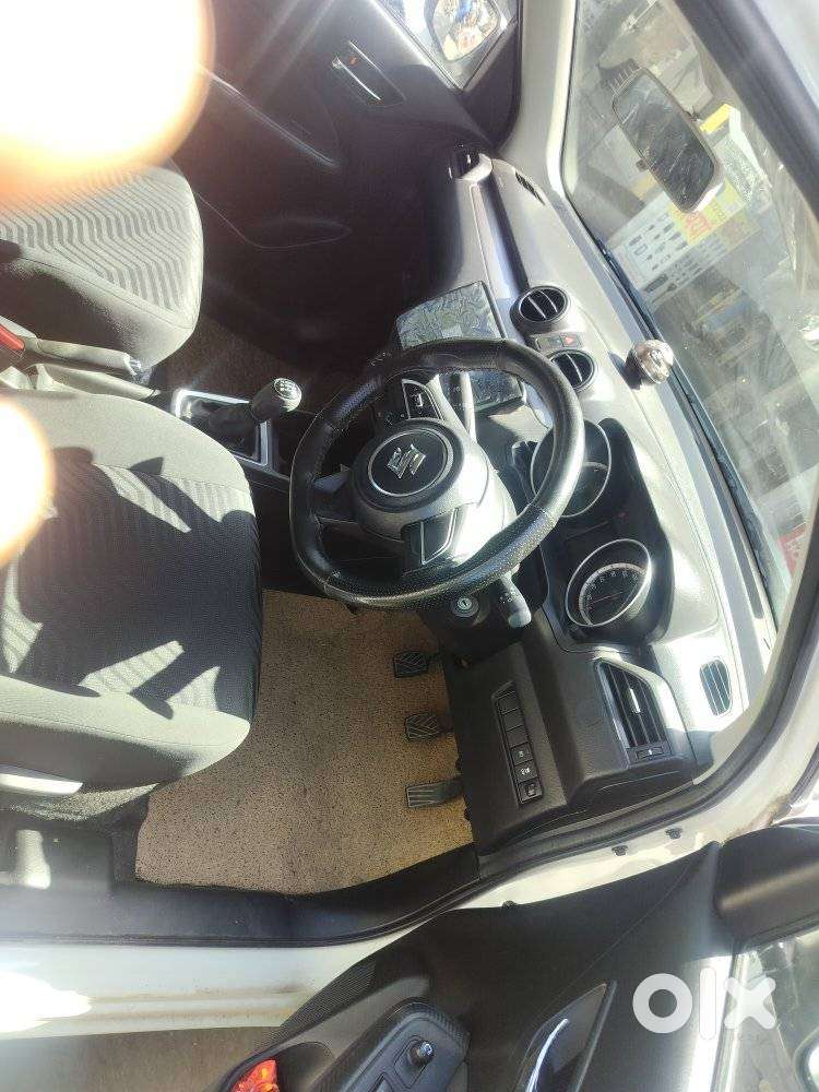 Maruti Suzuki Swift 1.2 Vxi (o), 2023, Petrol