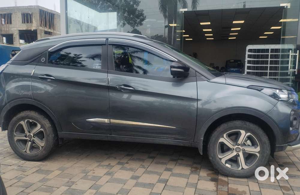 Tata Nexon 1.5 Revotorq Xz Plus (s), 2023, Petrol