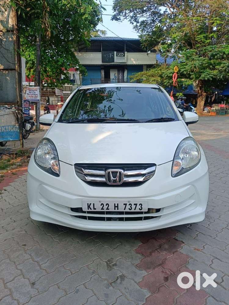 Honda Amaze 2016 Diesel Well Maintained