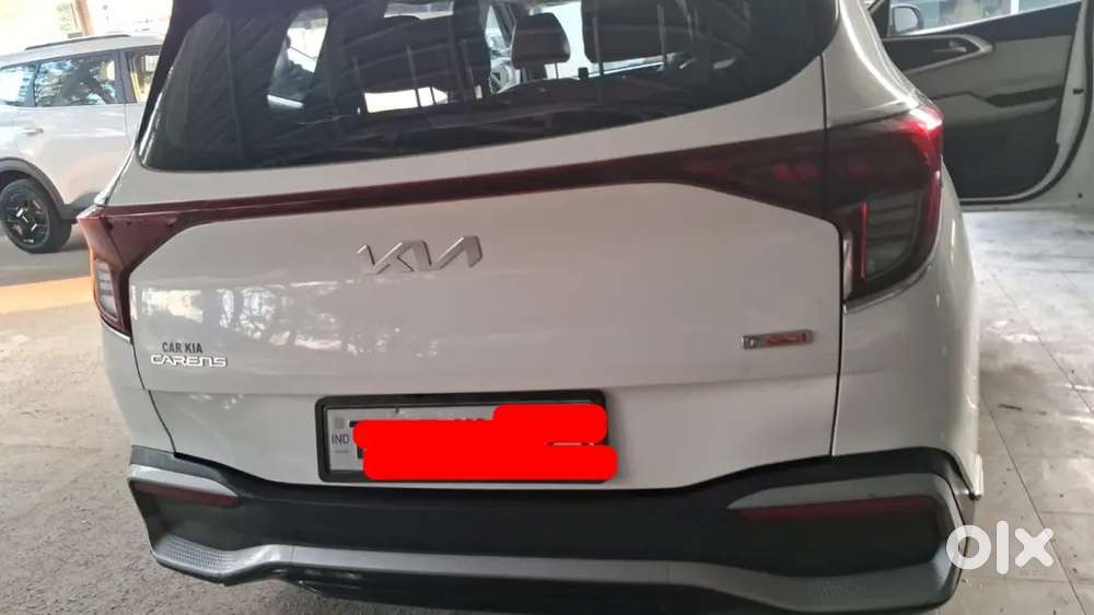 Kia Carens 2022 Petrol 32600 Km Driven