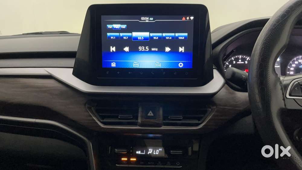 Maruti Suzuki Vitara Brezza 1.5 Zxi Plus At Dual Tone, 2023, Petrol