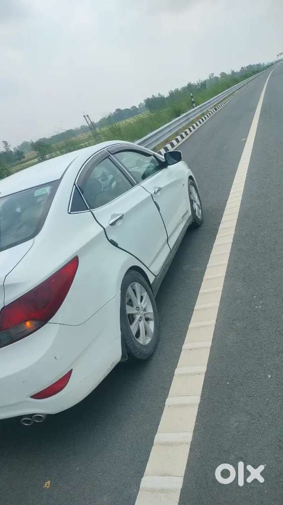 Hyundai Verna Fluidic 2012