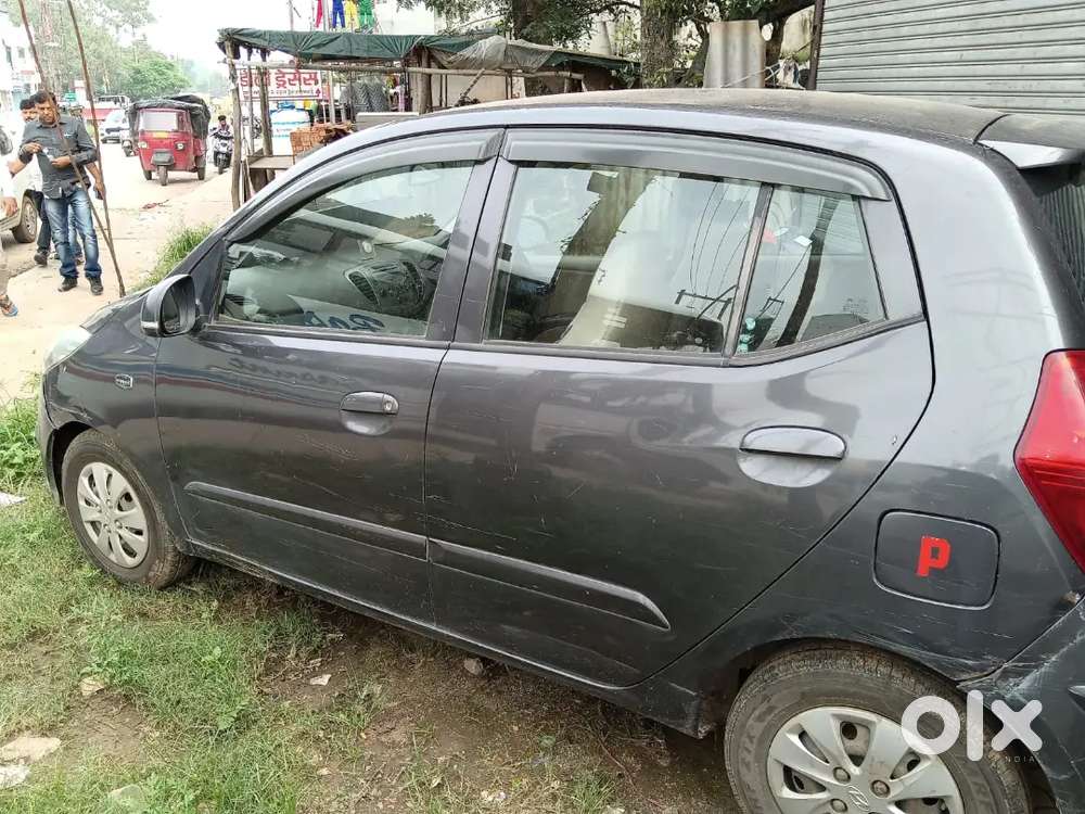 Hyundai I10 Sportz 2011 Petrol
