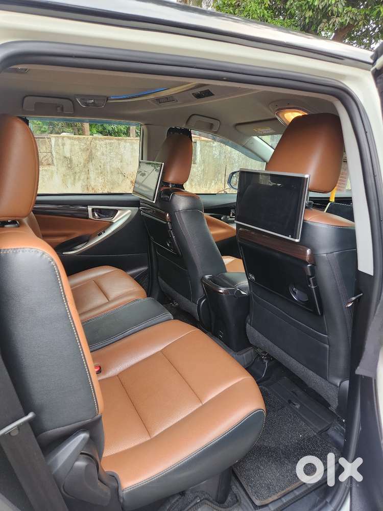 Toyota Innova Crysta 2022 Diesel 56000 Km Driven