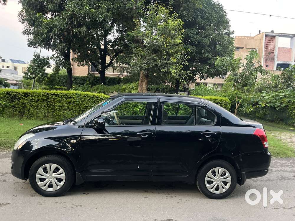 Maruti Suzuki Swift Dzire Vxi Optional, 2010, Petrol