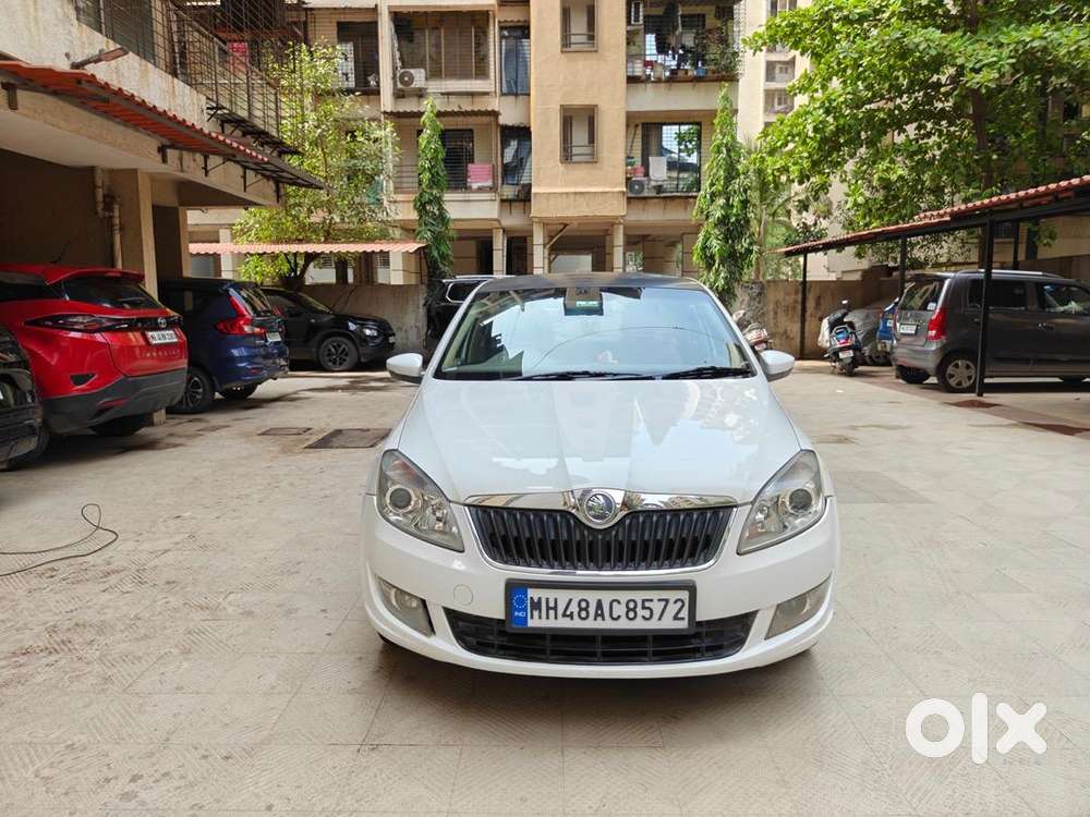 Skoda Rapid 2015 Petrol Automatic  43k Km  Well Maintained