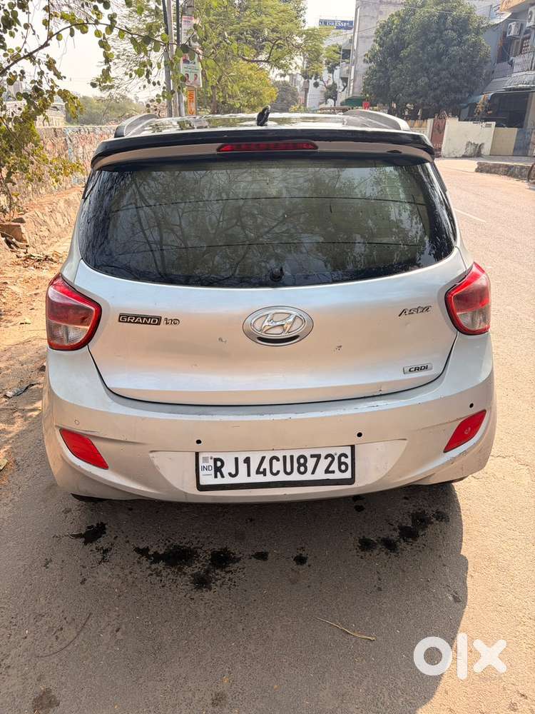 Hyundai Grand I10 2014 Diesel 120000 Km Driven