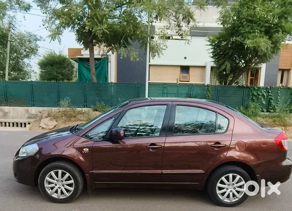 Maruti Suzuki Sx4 Zxi Mt Bsiv Leather, 2010, Petrol