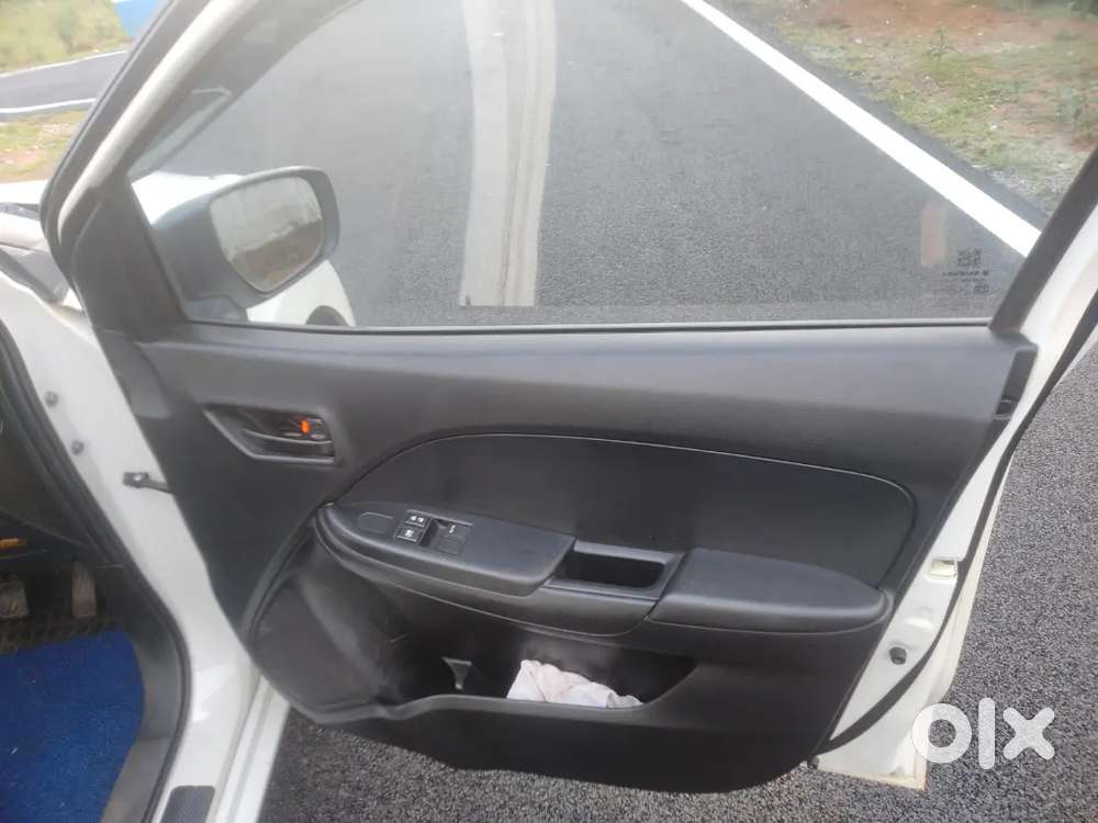 Maruti Suzuki Baleno 2016 Petrol 98000 Km Driven