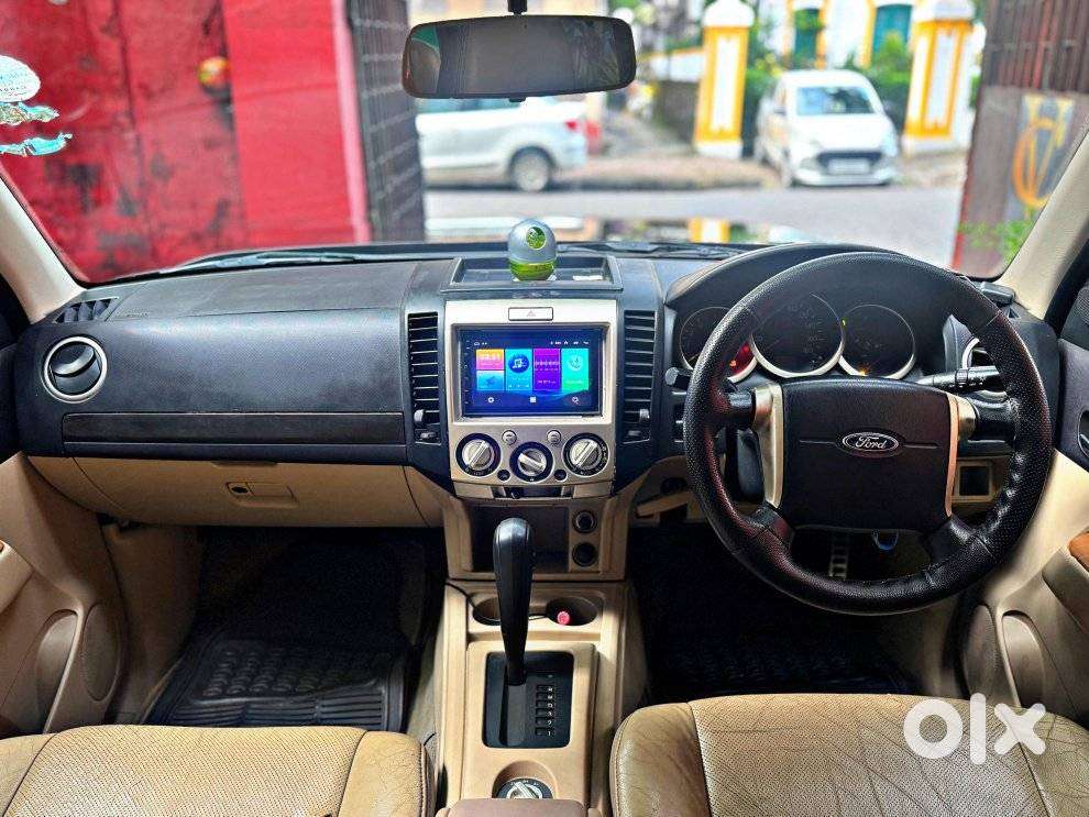 Ford Endeavour 3.2 Titanium At 4x4, 2010, Diesel