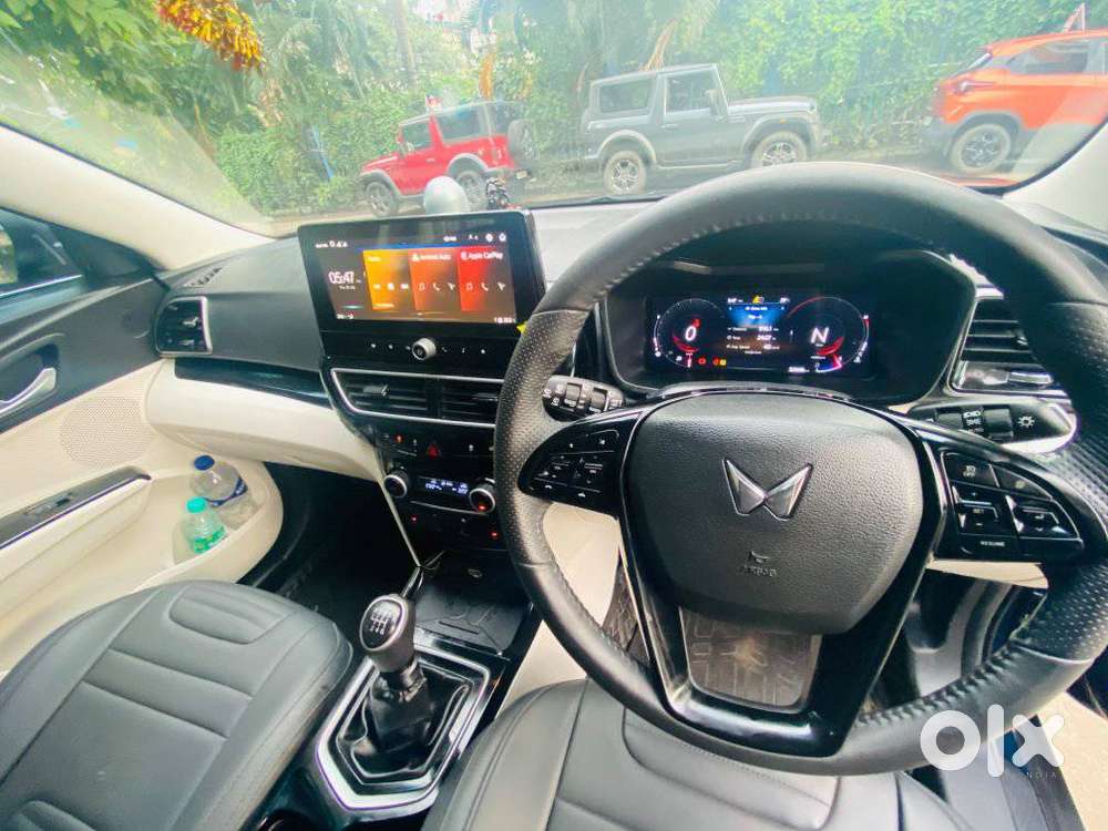 Mahindra Xuv 3xo Ax5 Ds Mt, 2025, Diesel