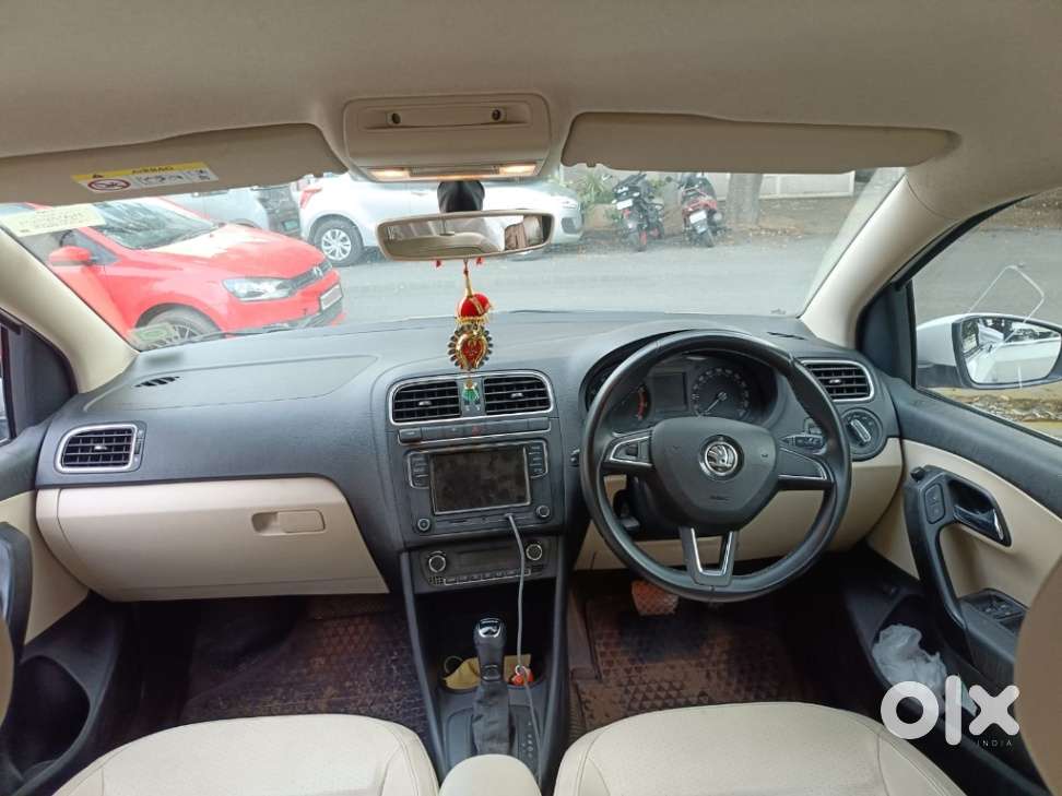 Skoda Rapid 1.6 Mpi At Style, 2019, Petrol