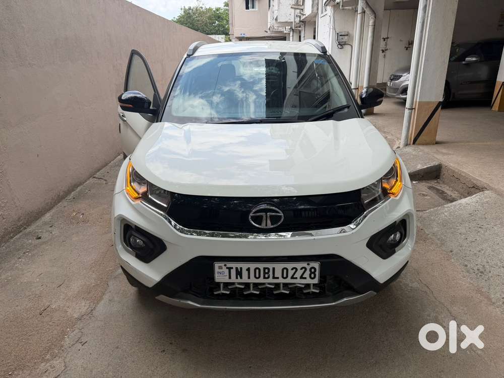 Tata Nexon 2020 Xz+ Petrol Manual  22500 Kms