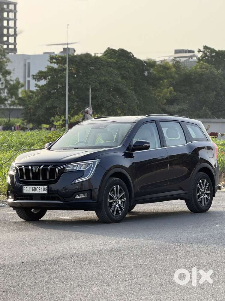 Mahindra Xuv700 2.0 Ax 7 Petrol Mt Str, 2021, Petrol