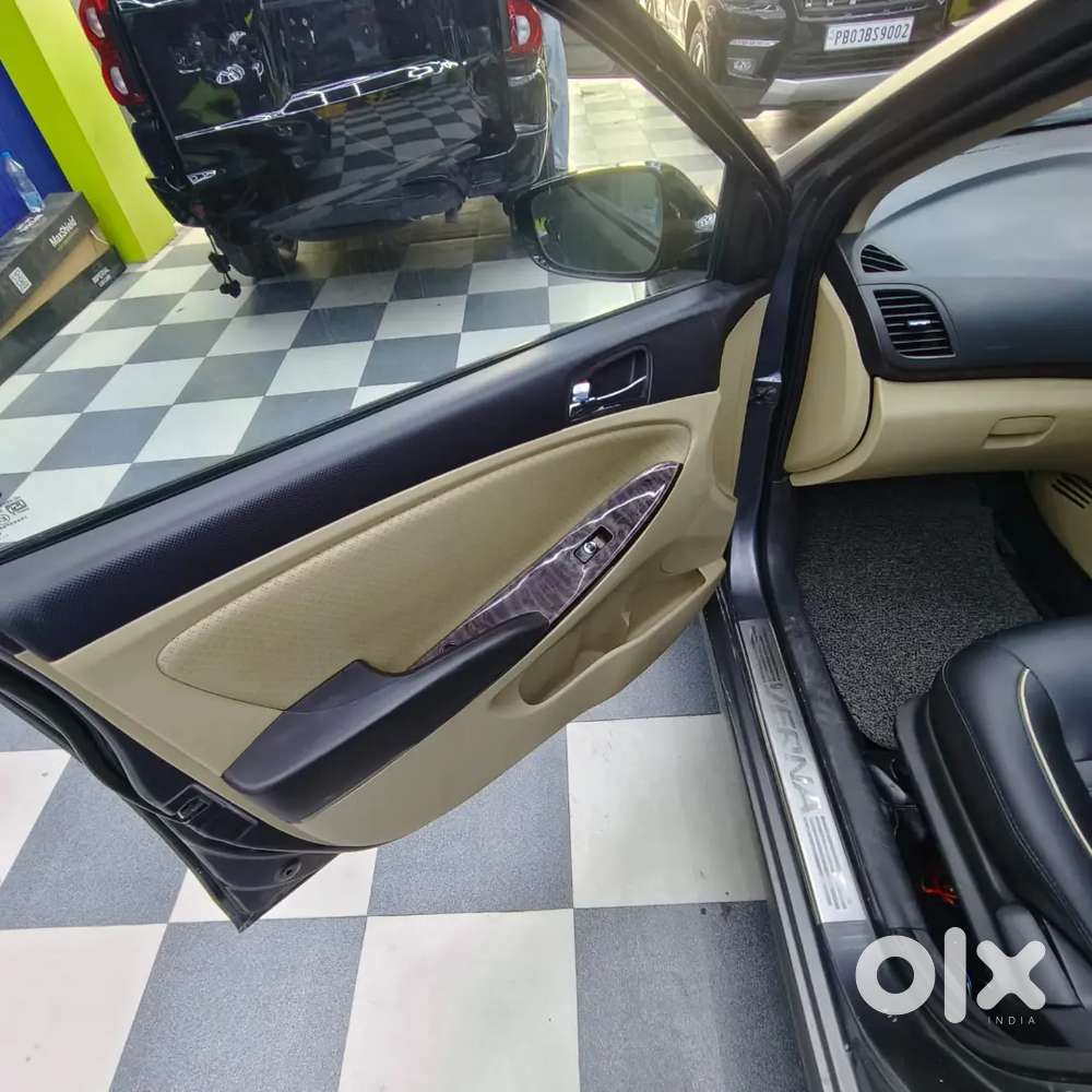 Hyundai Verna 1.6 Diesel 2013 17inch Alloy Along Ppf Detailing