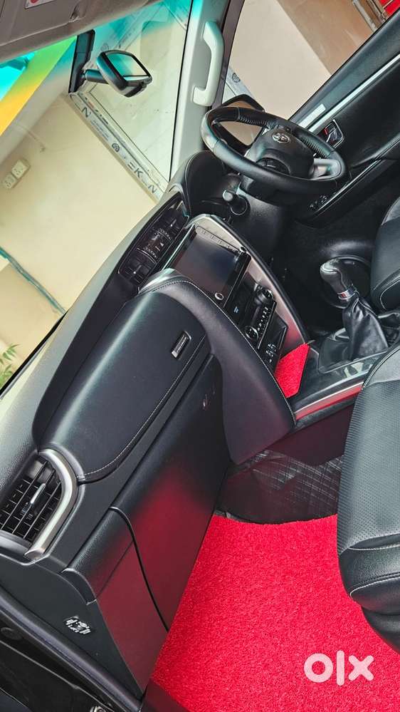 Toyota Fortuner 4x2 Mt 2.8 Diesel, 2025, Diesel