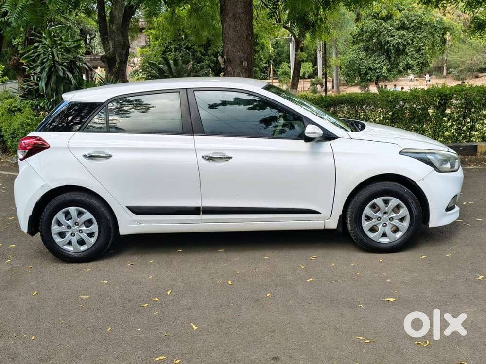Hyundai Elite I20 Sportz (o) 1.2, 2016, Petrol