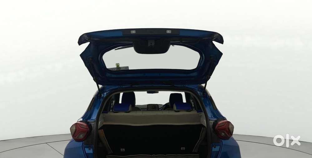 Tata Punch 1.2 Revotron Creative Amt Dual Tone, 2022, Petrol
