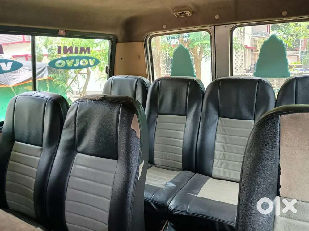Tata Winger 13 Seater Ac