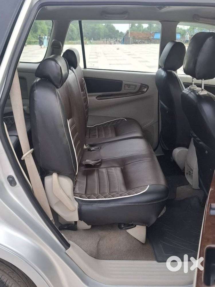 Toyota Innova 2.5 G (diesel) 8 Seater, 2013, Diesel