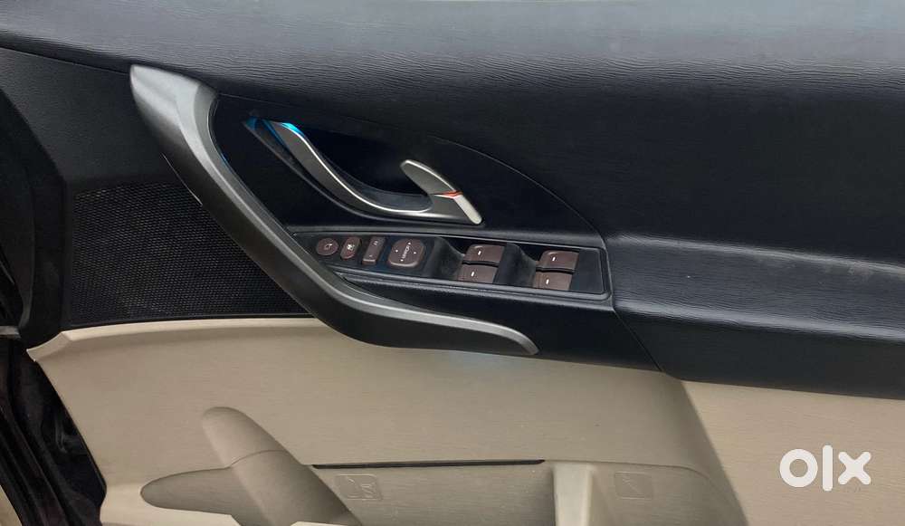 Mahindra Xuv500 2.2 W10, 2016, Diesel