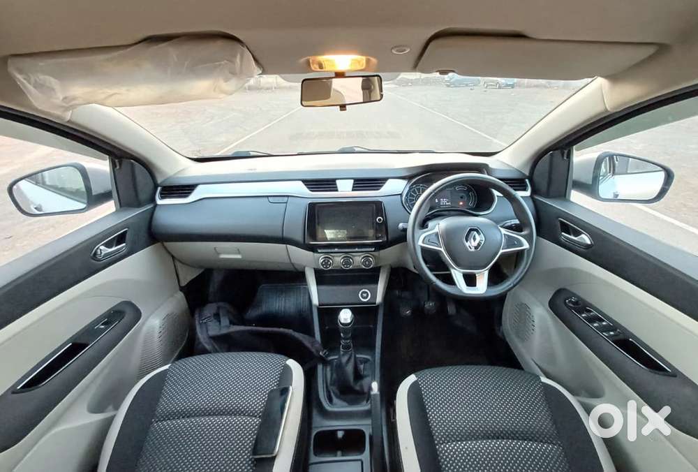 Renault Triber Rxz, 2019, Petrol