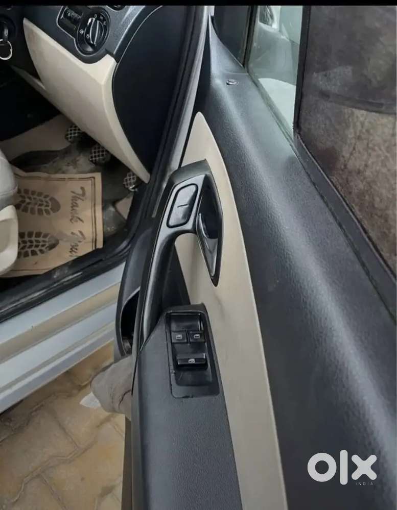 Volkswagen Polo Petrol 2011(nov) Cng Pass Gt Look