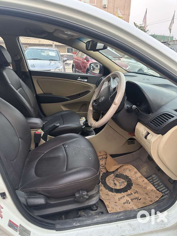 Hyundai Verna 1.5 Mpi Mt Sx (o), 2012, Diesel