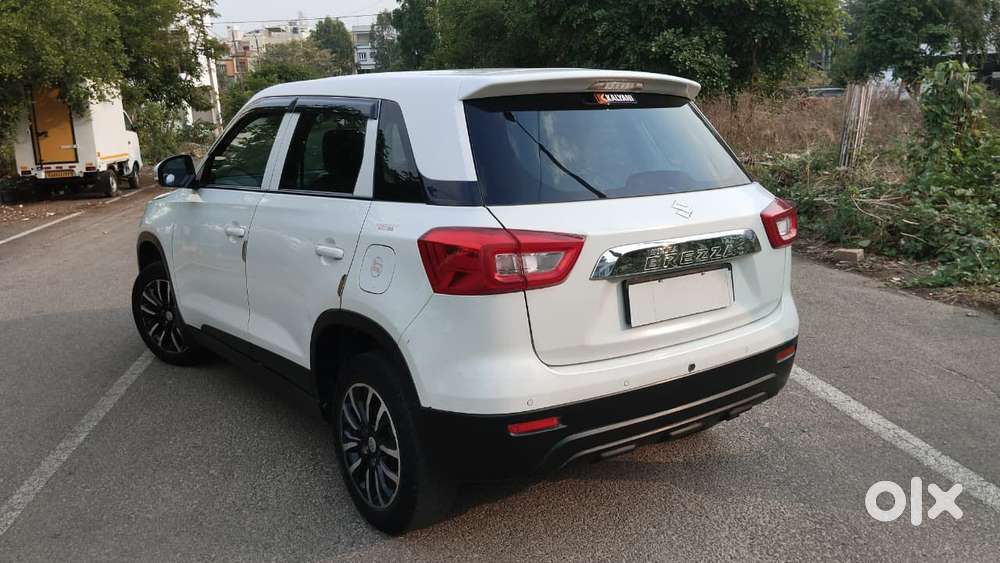 Maruti Suzuki Brezza 1.5 Vxi Smart Hybrid, 2021, Petrol
