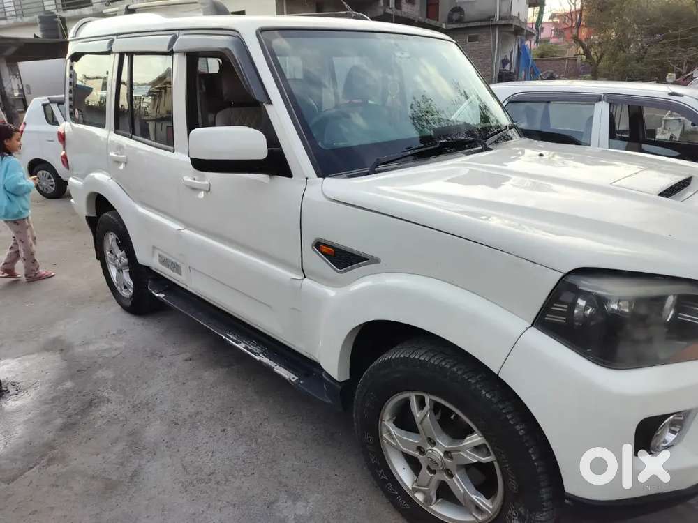 Mahindra Scorpio 2016 Diesel 80000 Km Driven