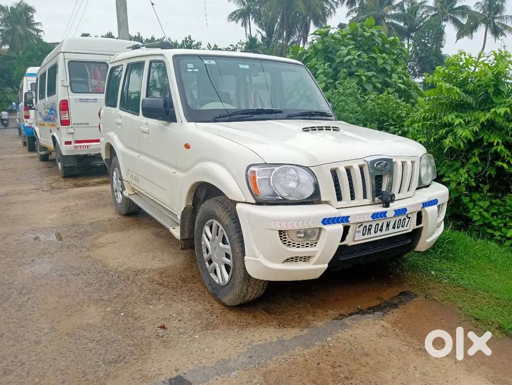 Mahindra Scorpio Classic 2012 Diesel 123000 Km Driven
