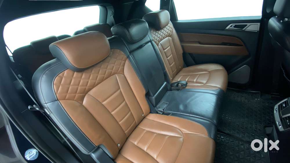 Mahindra Alturas G4 4x4 At, 2019, Diesel