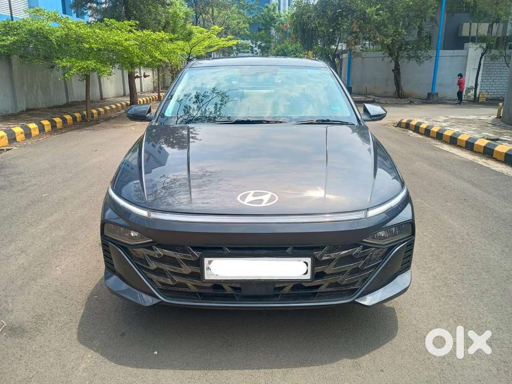 Hyundai Verna 1.5 Sx (o) Ivt, 2025, Petrol