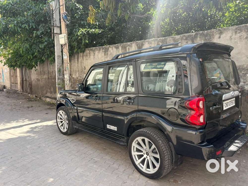 Mahindra Scorpio Classic 2021 Diesel Well Maintained