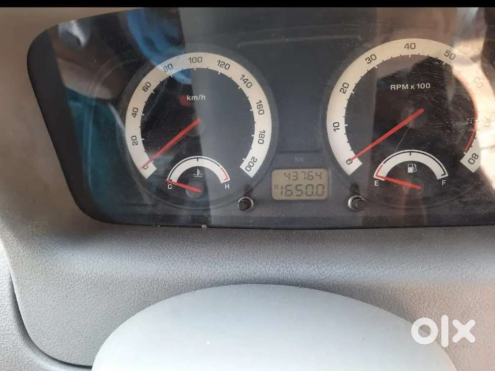 Tata Indica V2 Xeta 2004 Petrol Well Maintained