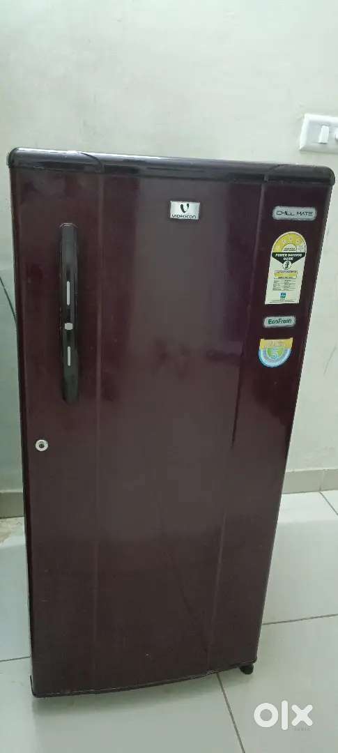 Refrigerator 185 L