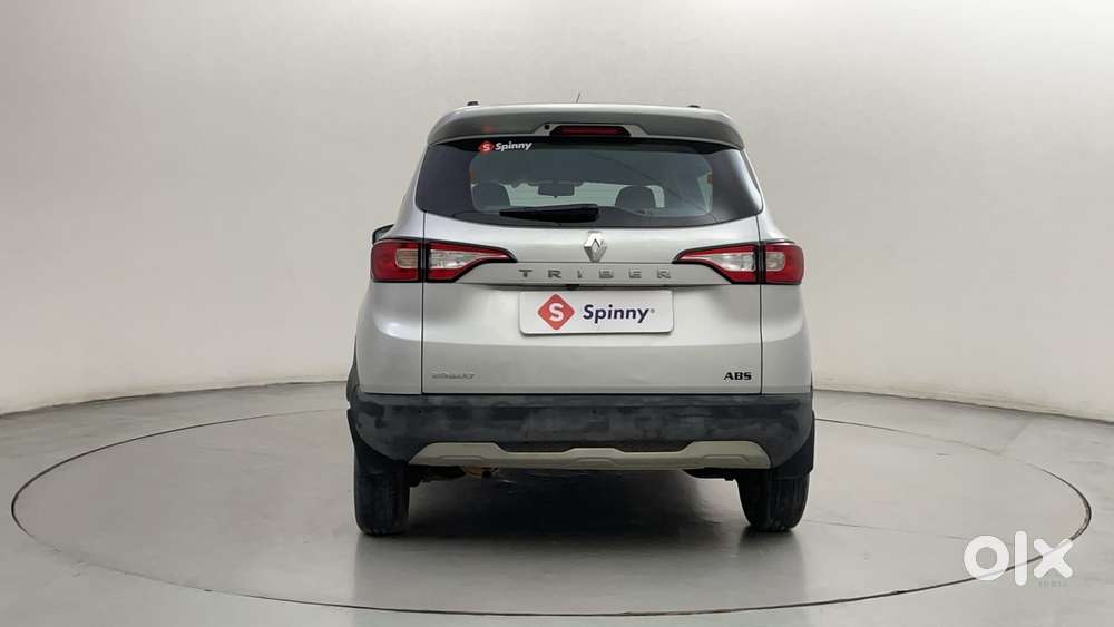 Renault Triber Rxz, 2023, Petrol