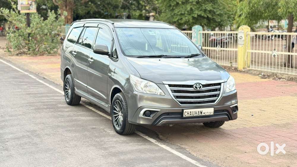 Toyota Innova 2.5 Gx 7 Seater Bs Iv, 2014, Diesel